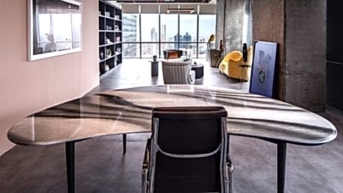 Cipollino Table																						 Table															
														