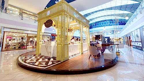 Manuel Chocolatier Cafe																						 Other								 Thassos Black Diamond Calacatta Oro							
														