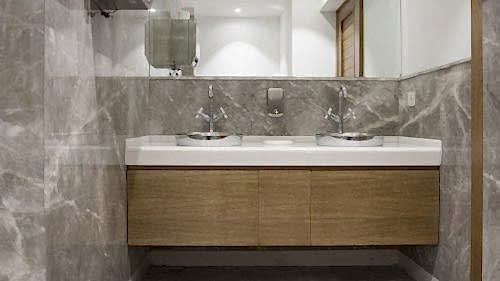 Small Office Complex																						 Office															
														