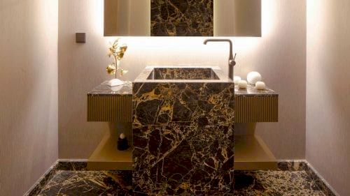 Private Villa																						 House Bathroom								 Portoro Gold							
														