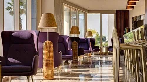 Radisson Blu Hotel																						 Hotel								 Affumicato Calacatta Lucina Extra Portoro Gold Black Diamond Nero Zimbabwe  Verde Guatamala Silver Travertine Perla Brown Calacatta Lucina Alnoir Carrara							
														