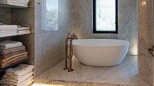 Luxury Bathroom																						 Bathroom								 Carrara							
														