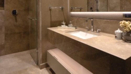 Suadiye Residence																						 House Bathroom								 Affumicato							
														